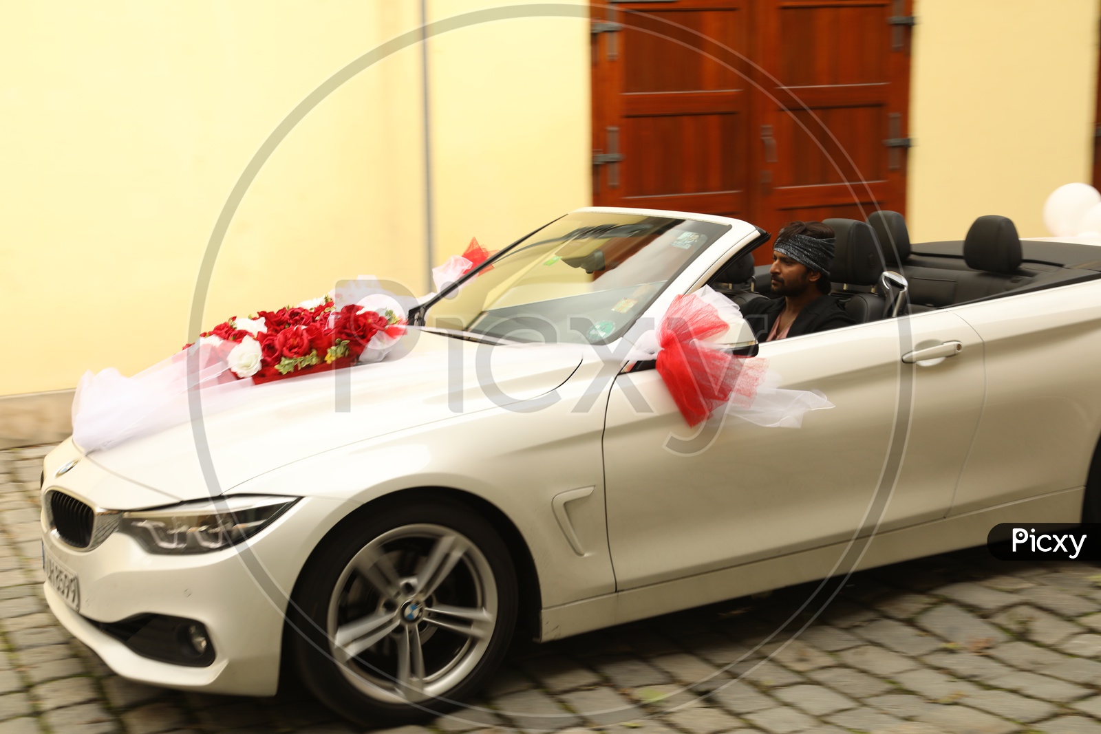 Decorated Car For a Wedding