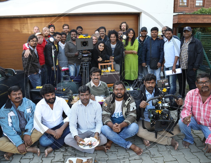 Group Picture Of Movie Cast