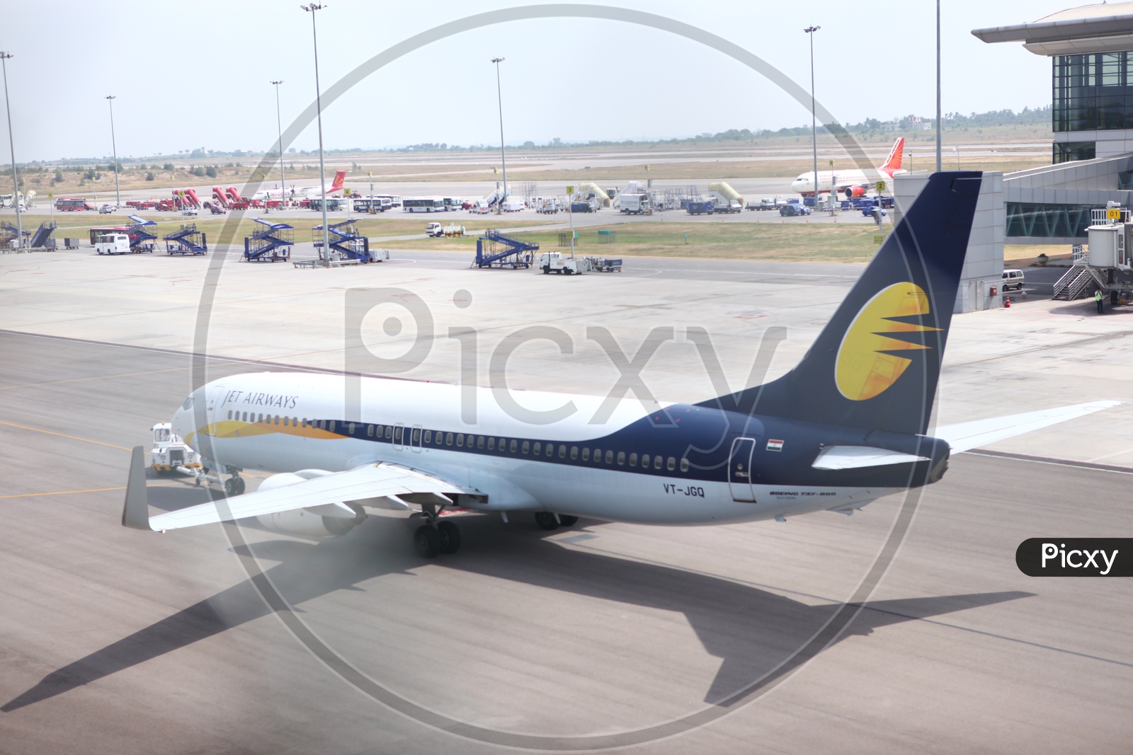 Jet Airways Fight on Runway