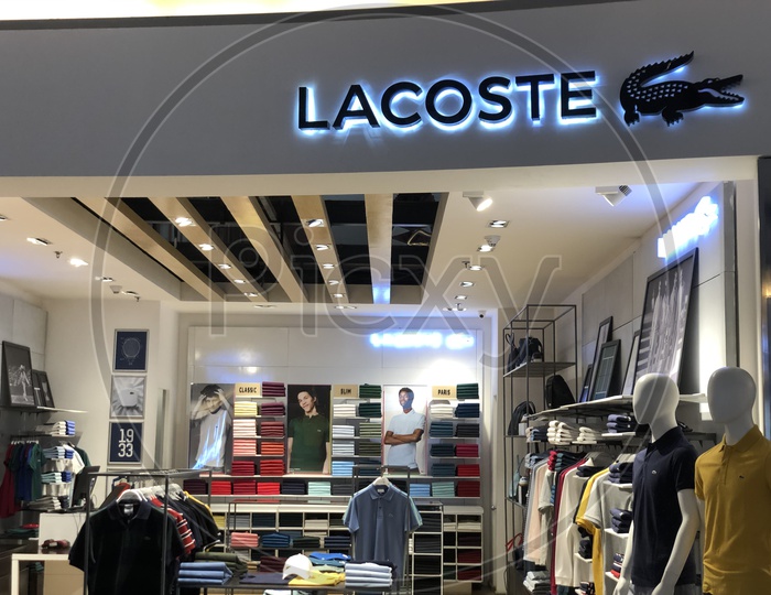 Lacoste  Outlet