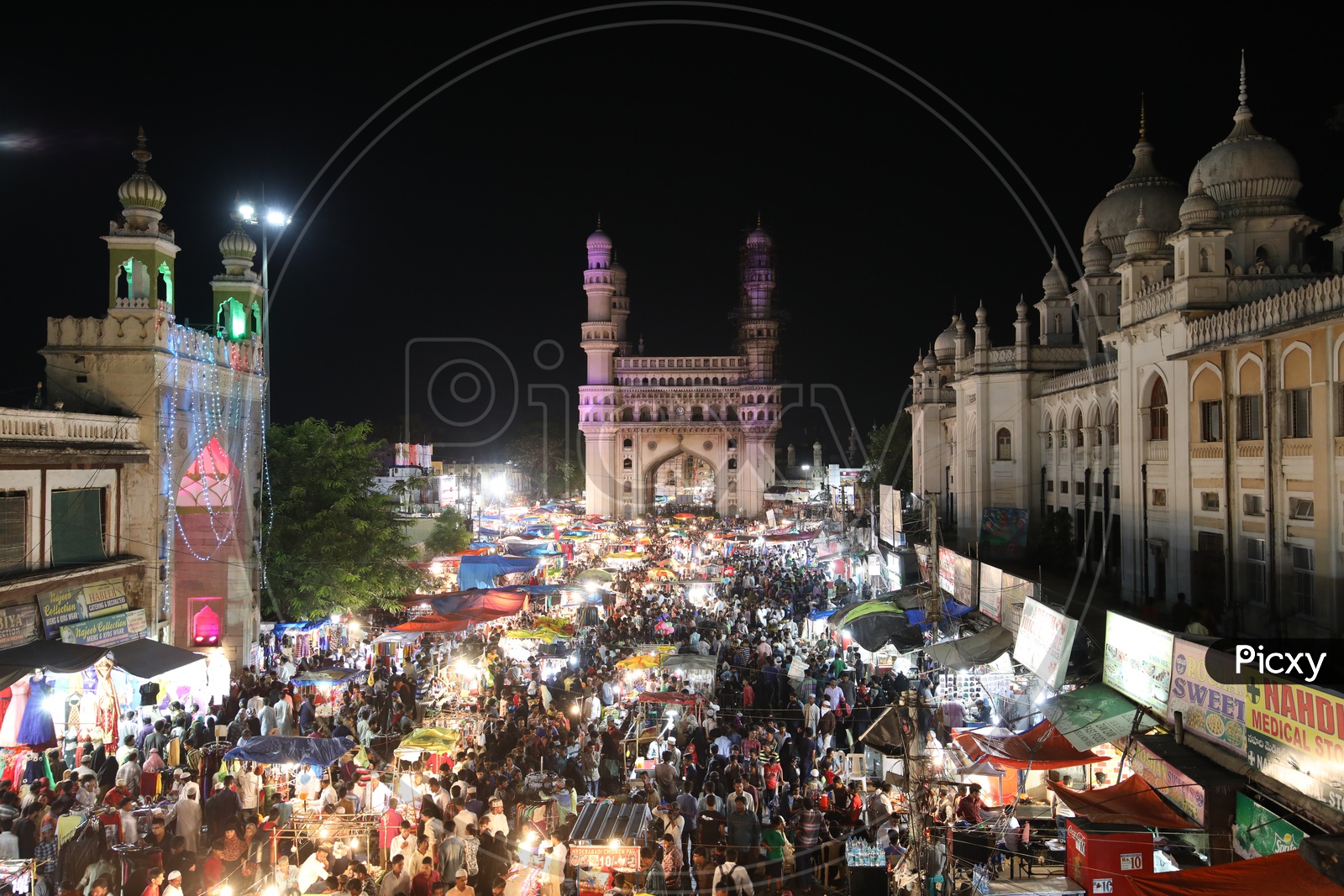 Busy Charminar Street With Vendor Stalls  During Ramdan Ramzan Season