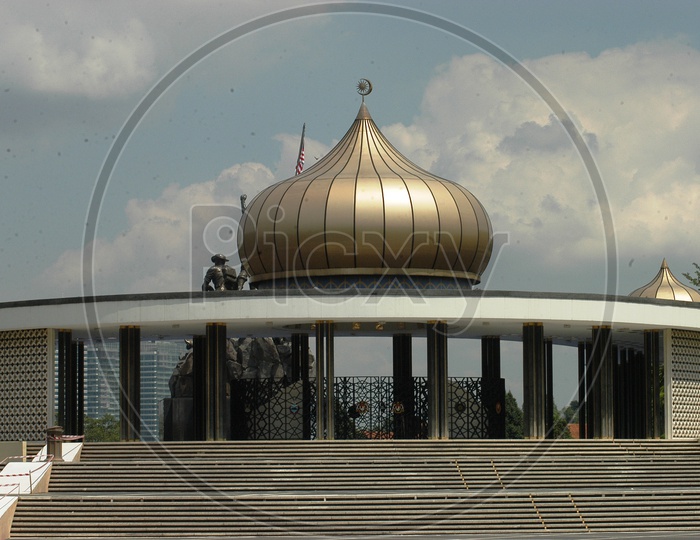 National Monument  Golden  Dome  In Kuala Lumpur