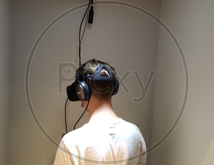 Man using Virtual Reality Headset