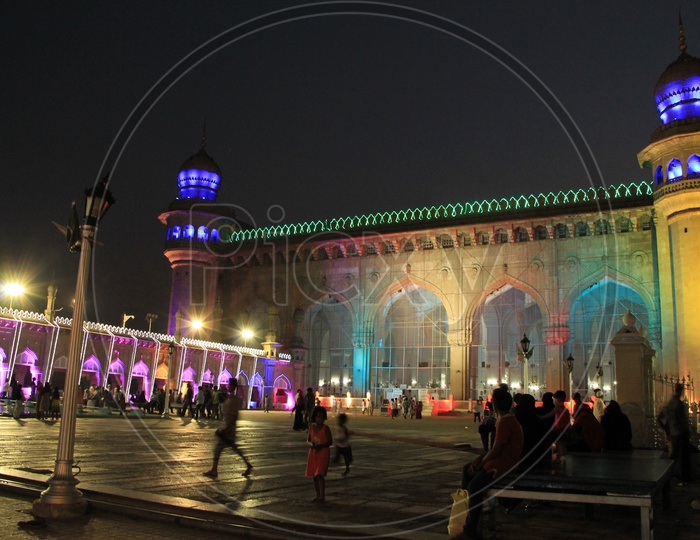 Mecca Masjid Light up In Night With Colourful Lights In Night
