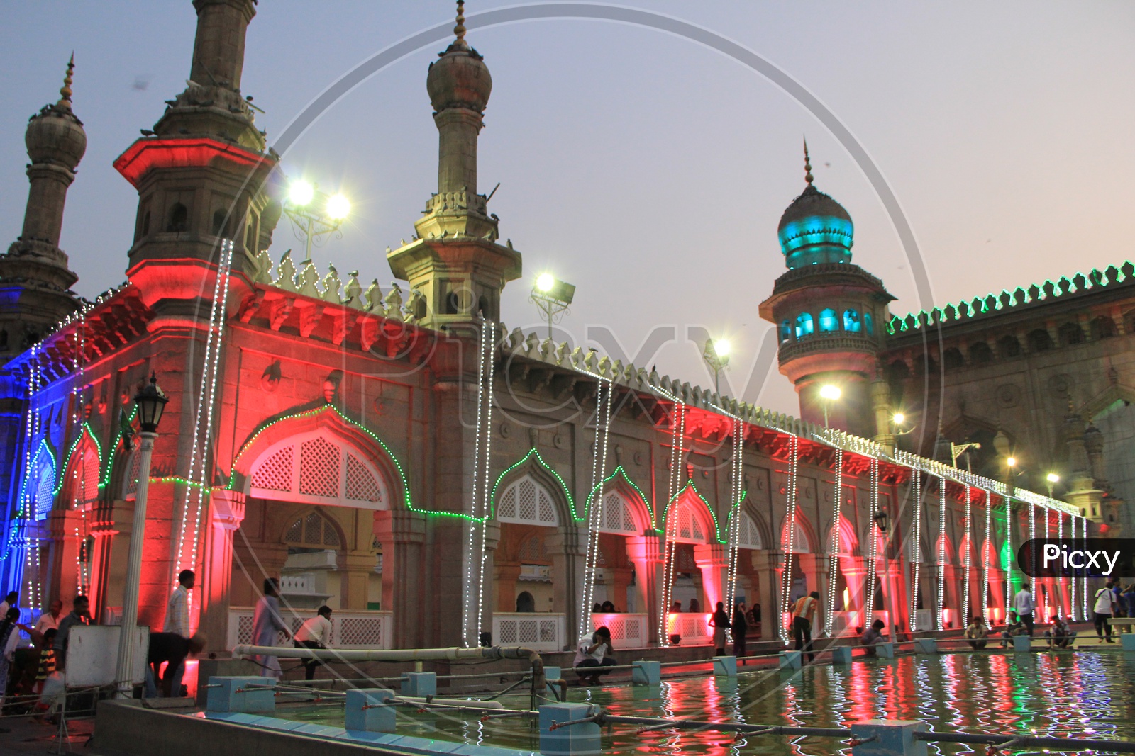 Mecca Masjid Light up In Night With Colourful Lights In Night