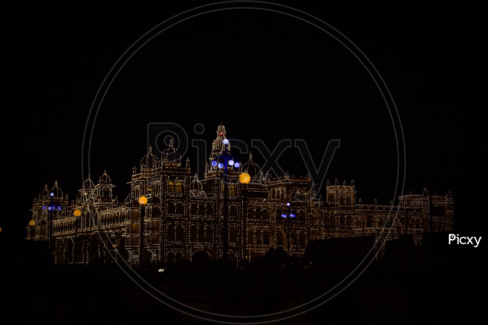 Mysore Palace lit up for Dussehra