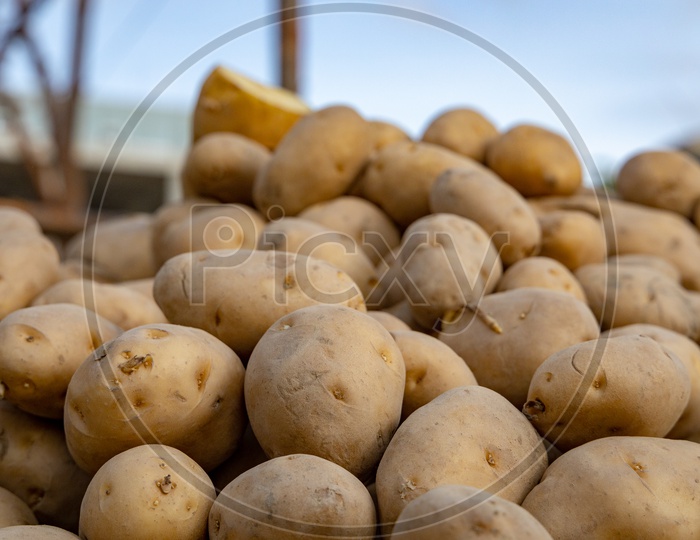 Potatoes    in a vegetable Vendor Stall