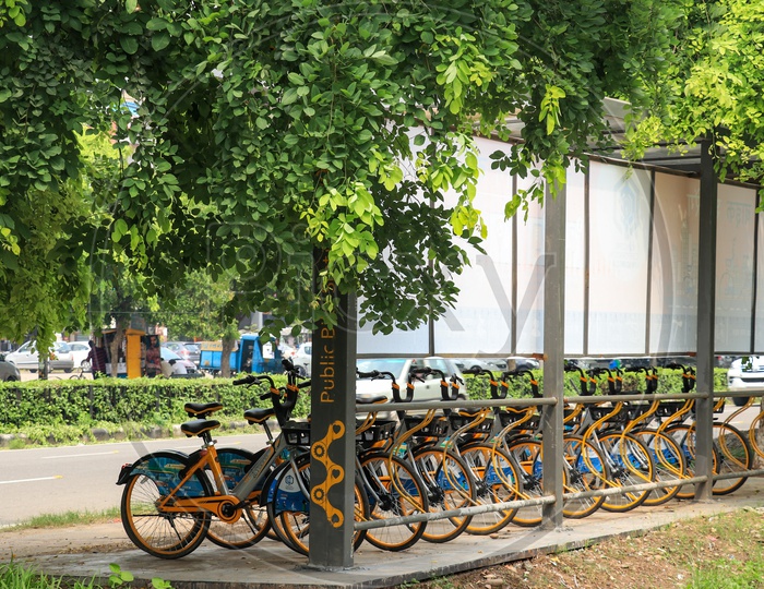Yaana bicycles sharing service