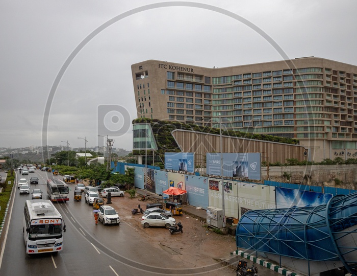 Commuting Vehicles On Roads At ITC Kohenur , A Luxury Hotels Collection In Hyderabad
