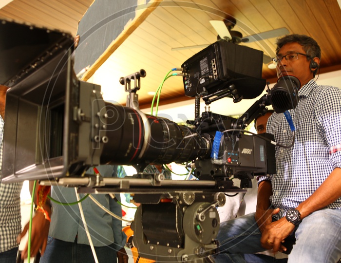 Cinematographer Behind The Camera For a Movie Shooting