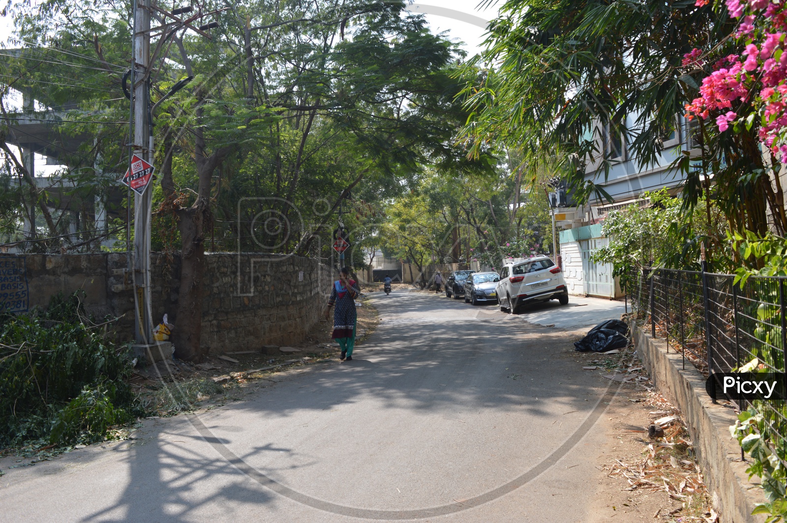 A View Of Streets Or Roads  In Residential Areas Of a City
