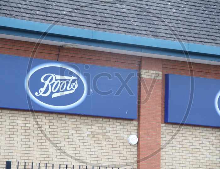 Logo of Boots Store