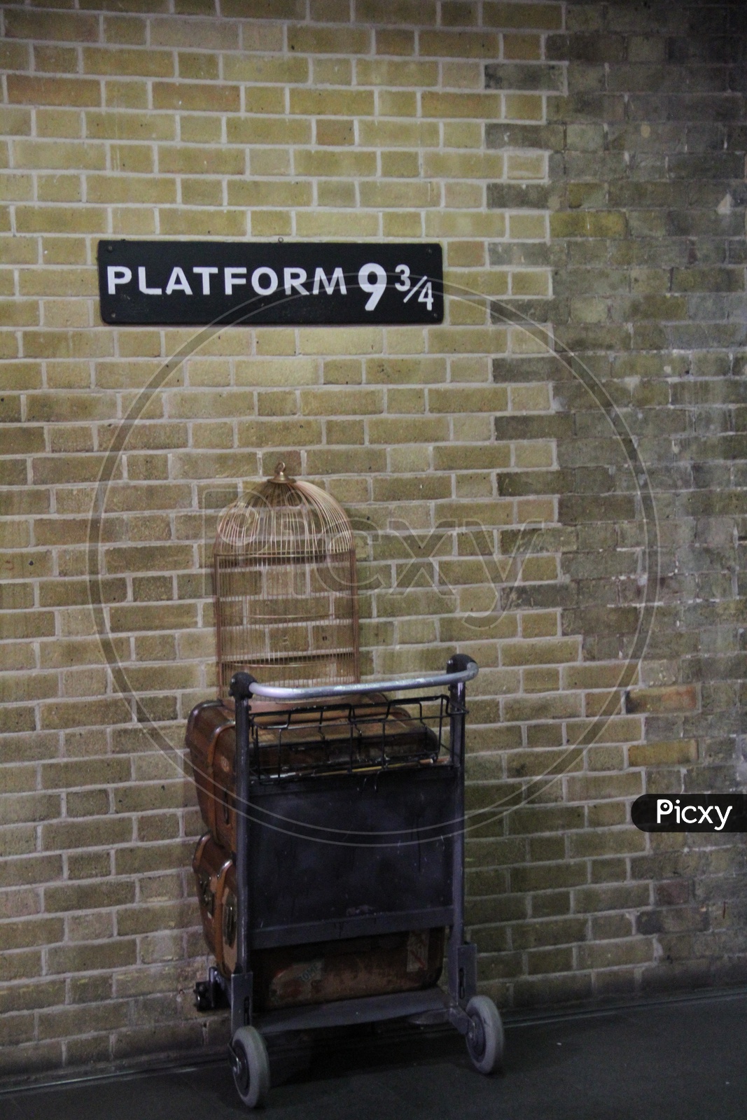 Platform 9 3/4 Sign from Harry Potter Movie in King's Cross Station