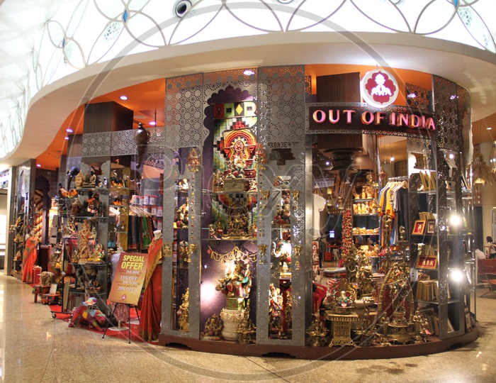 Handmade Art crafts Store In a Shopping Mall