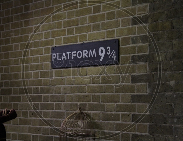 Platform 9 3/4 Sign from Harry Potter movie in King's Cross Station