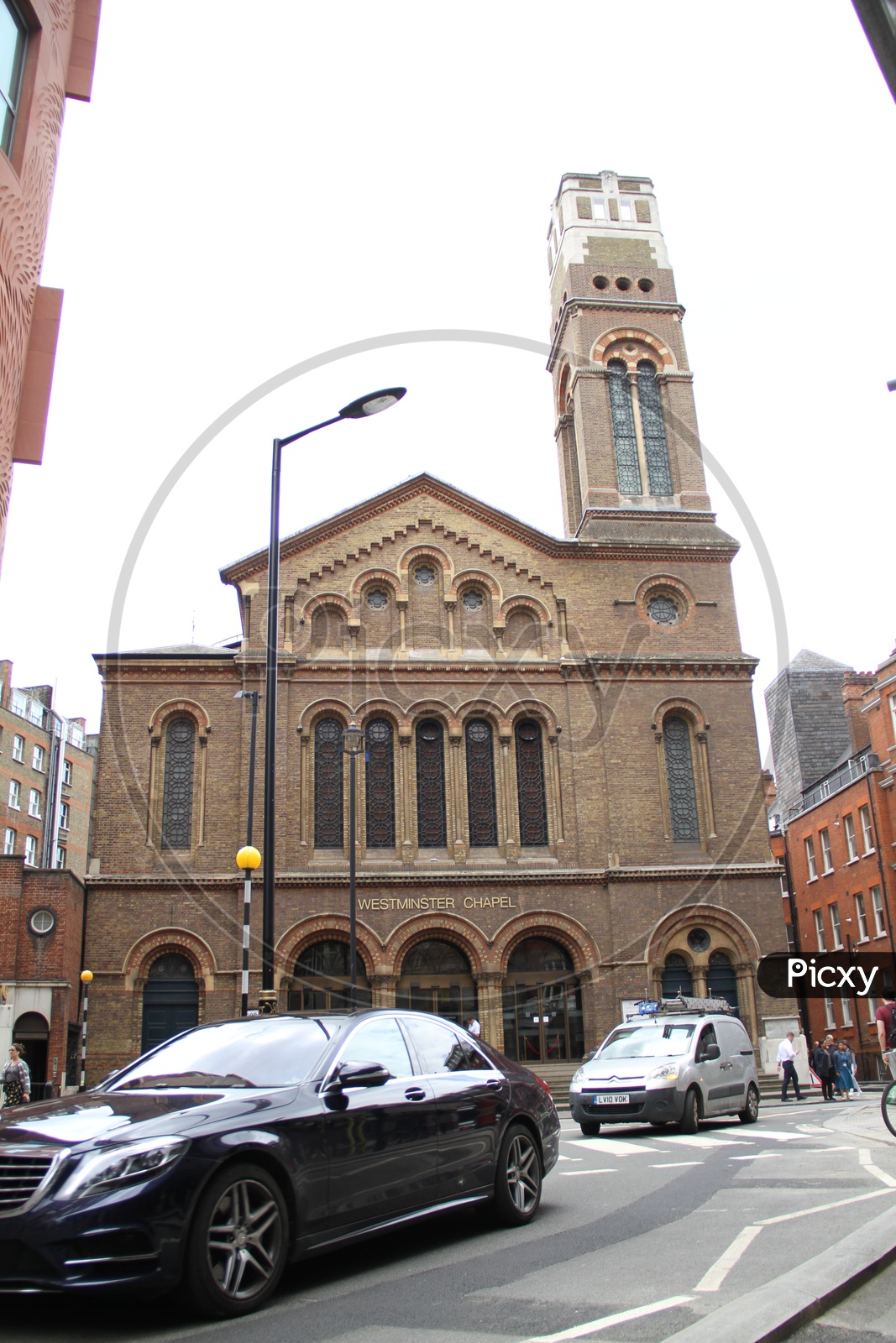 Cars in-front of Westminster Chapel Church