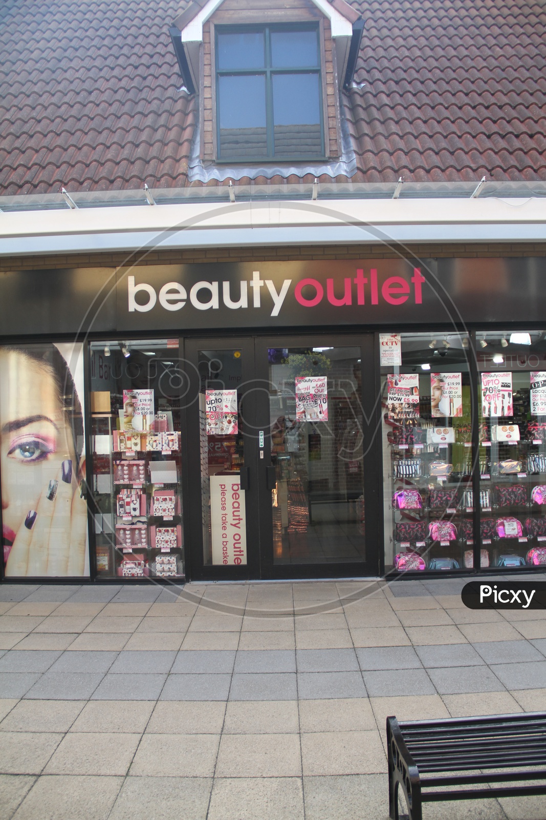 Beauty Outlet for Women