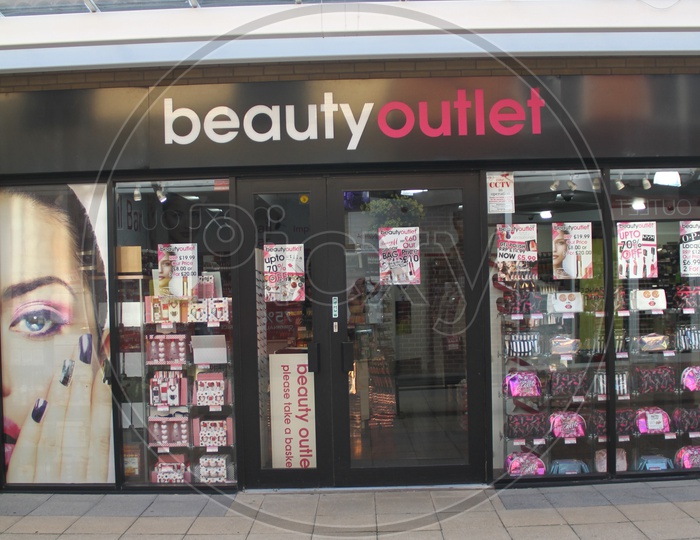 Beauty Outlet for Women