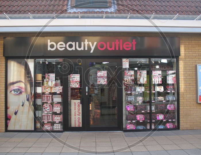 Beauty Outlet in Springfields Outlet Shopping
