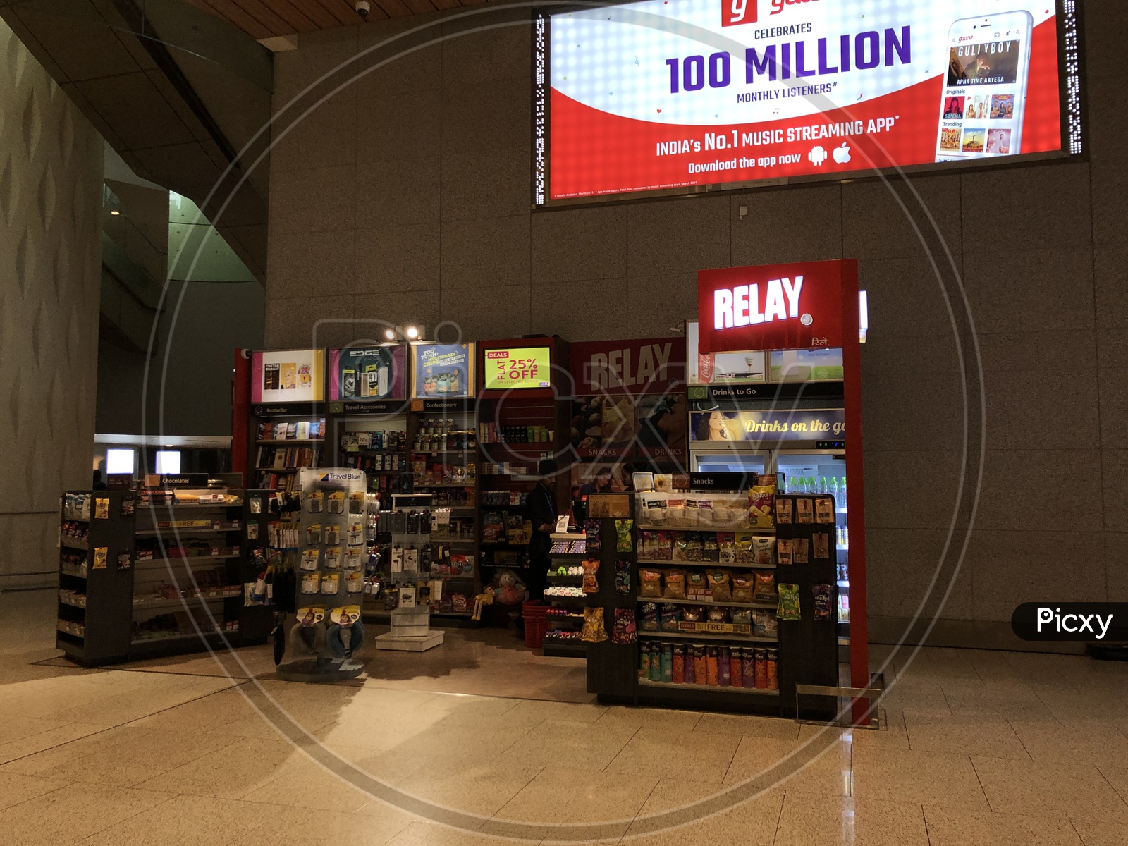 Image of Relay Store Or Shop In Terminal 2 of Mumbai AirportLF824379Picxy