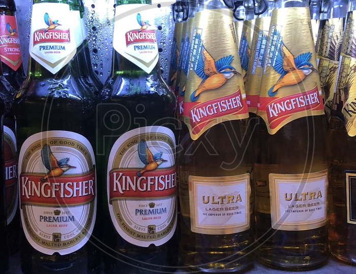 Kingfisher Beer Pints Closeup