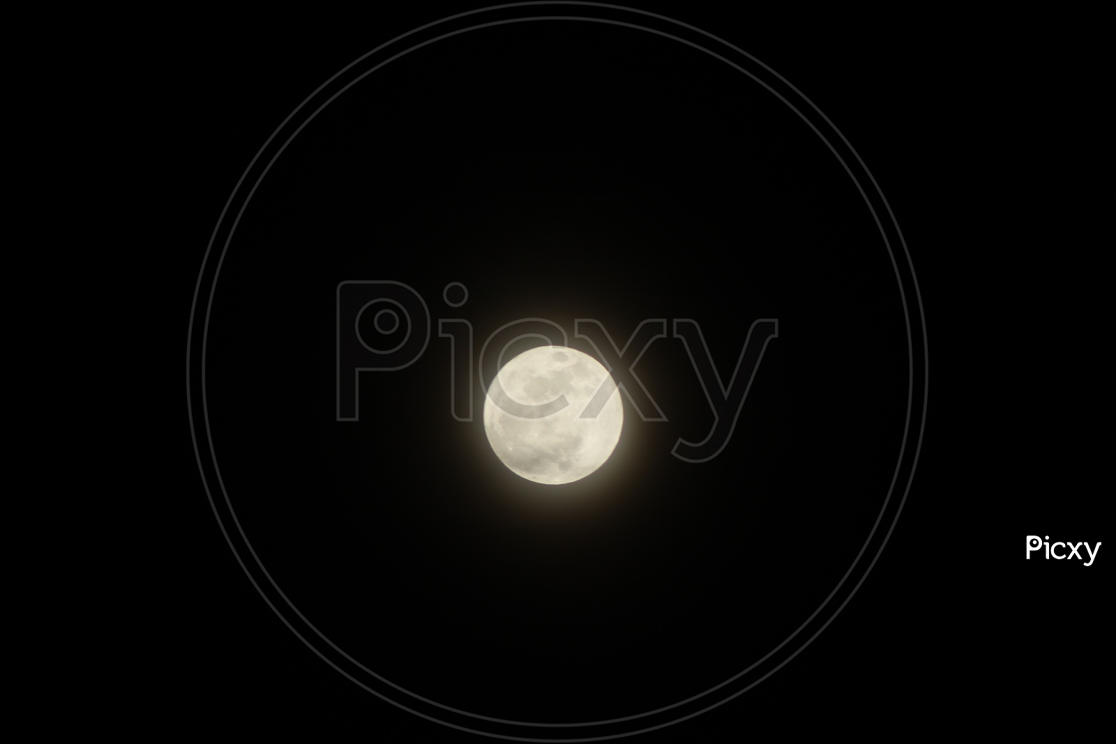 Image of a full moon bq402584 picxy