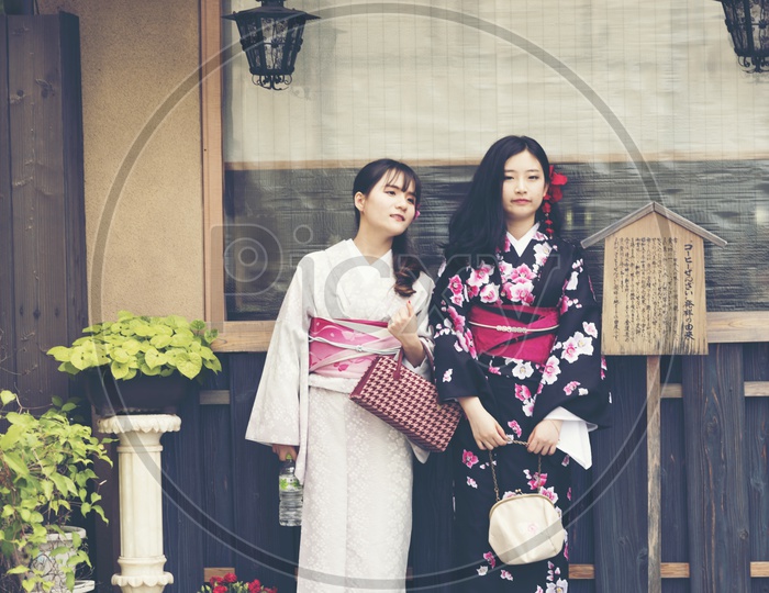 Women's travel is a traditional kimono (kimono) trip to Kyoto