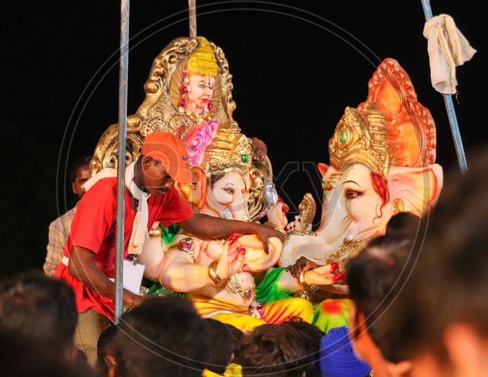 Ganesh idols wile nimarjanam