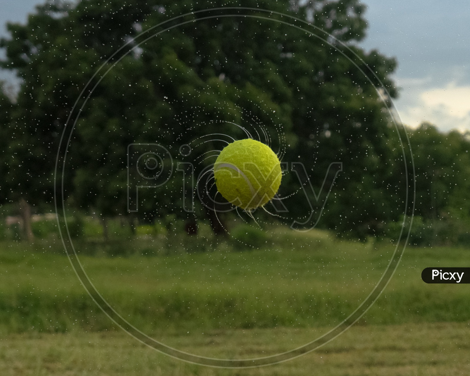 Ball spinning with water