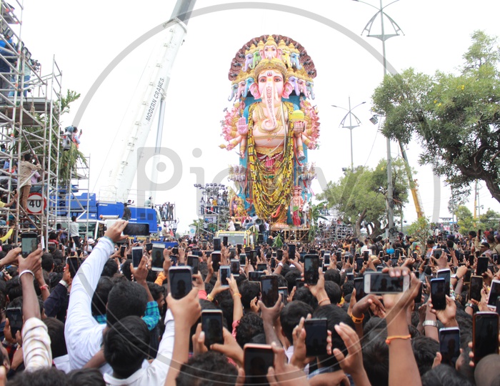 People are Crazy with their Mobile Phones During Ganesh Nimajjan