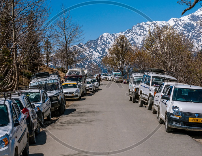 Cars and Taxis parked at Gulaba View Point