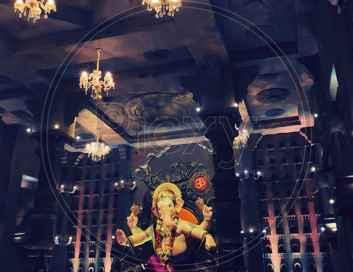 Ganesha darbar. In the huge crowd clicked with phone