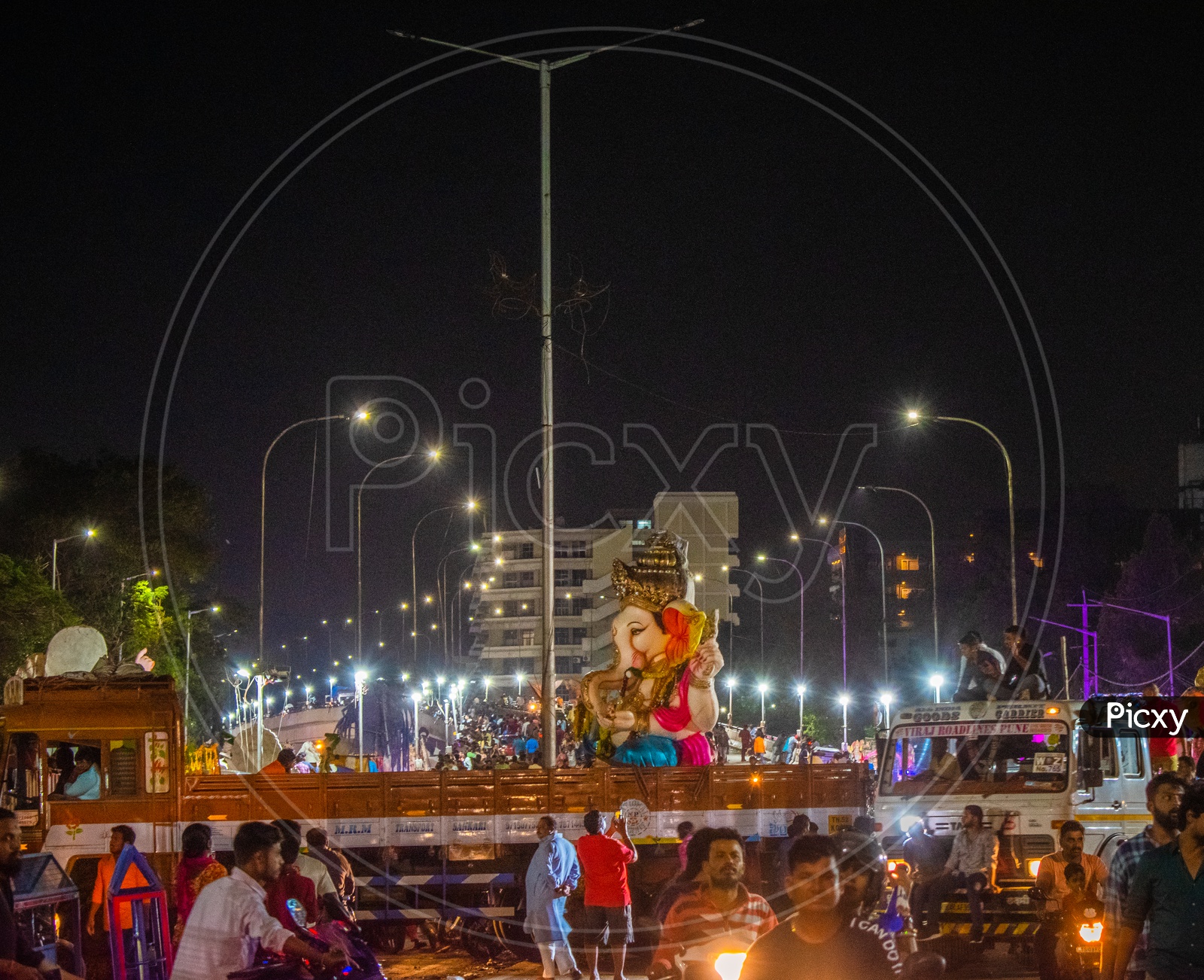 Ganesha amongst street lights