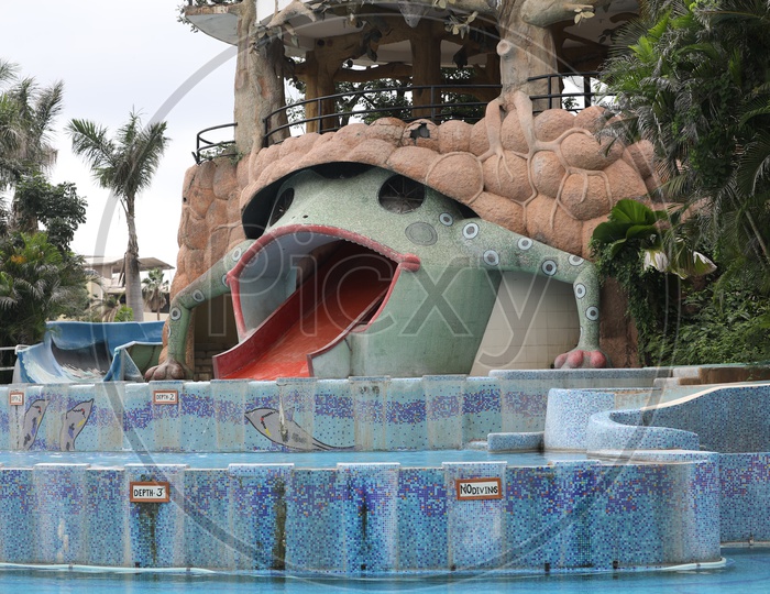 Water Fountain in Amusement Park