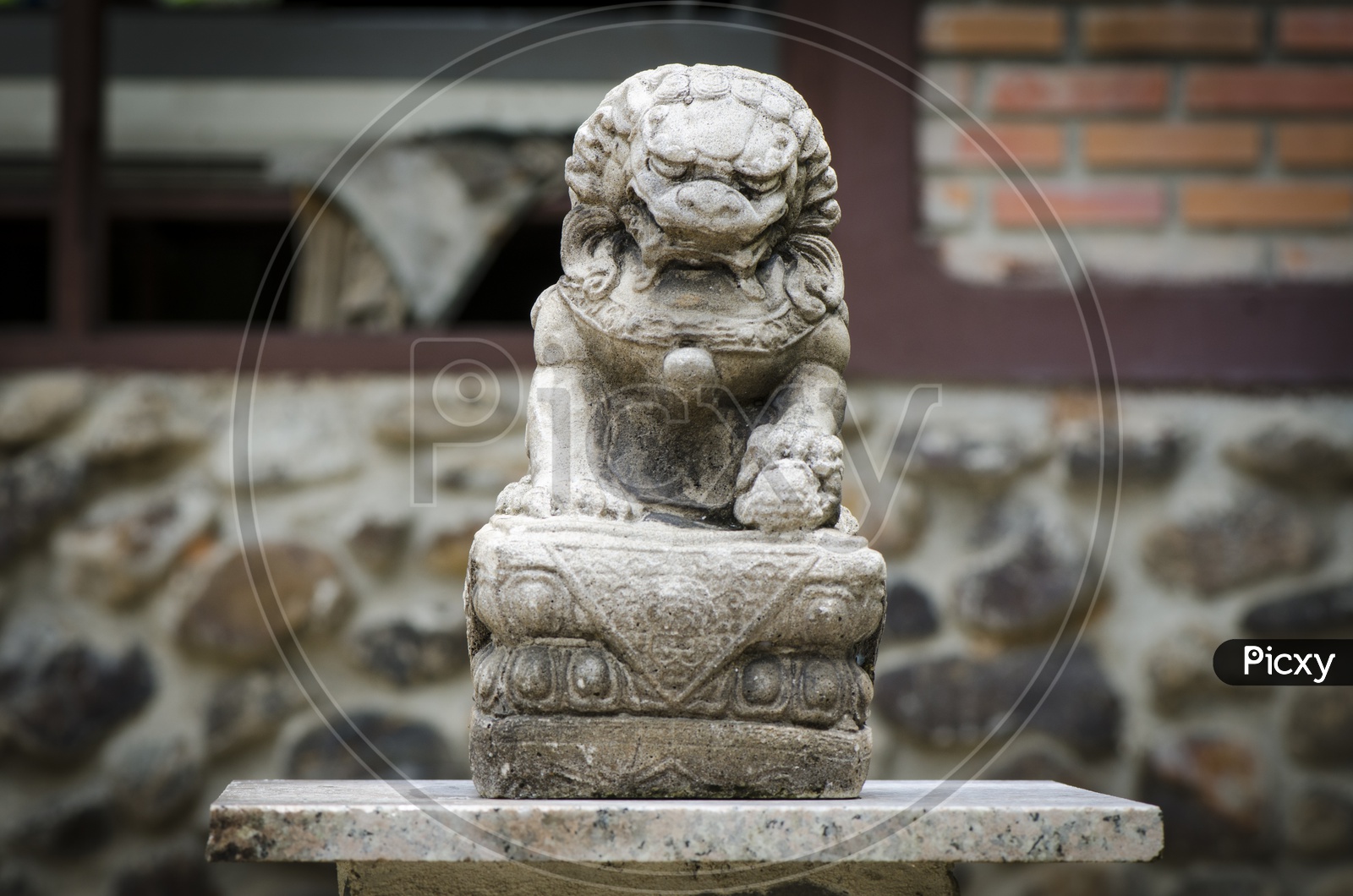 Thai Style Lion statue