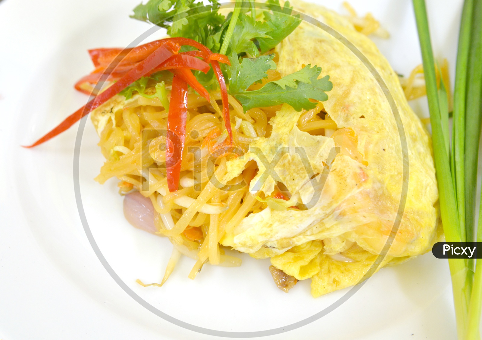 Stir fry noodles with shrimp of Thai Food