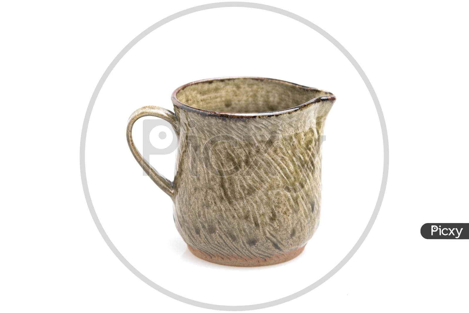 A ceramic coffee dripper pot