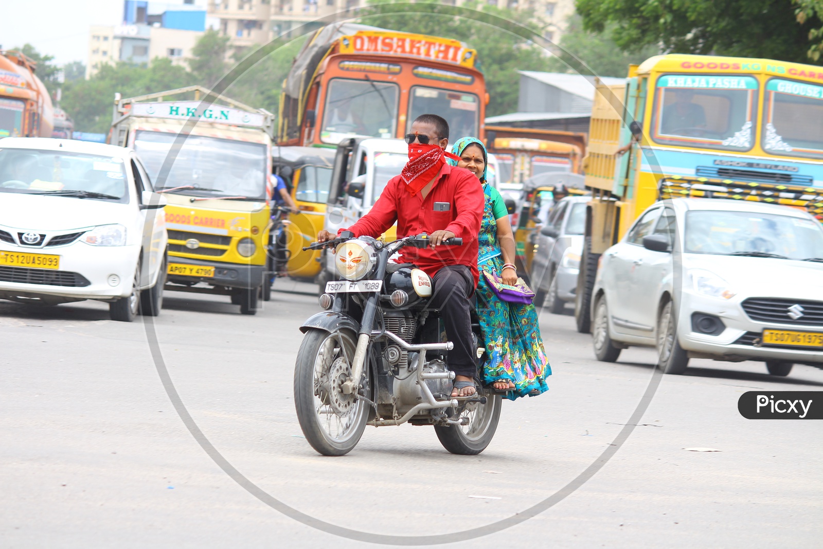 City Commuters Traffic Rules Violation With Out Wearing Helmet