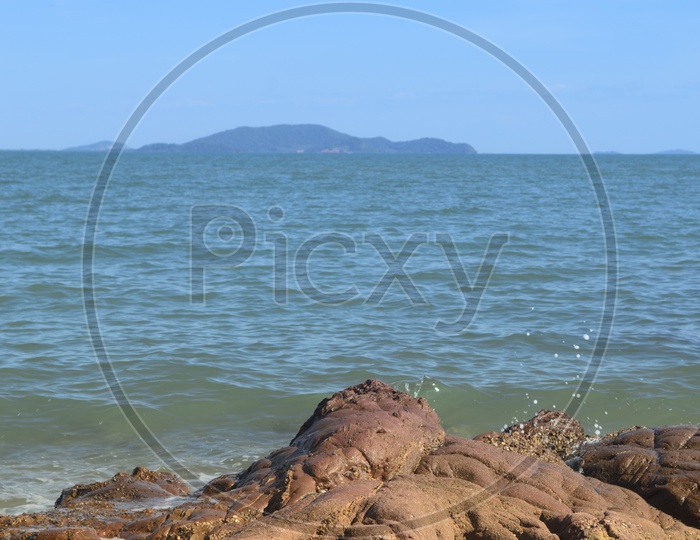 Tropical Sea And beach With Rocks