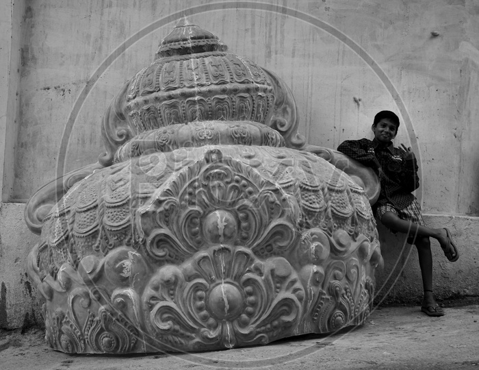 A massive throne made with plaster of Paris.