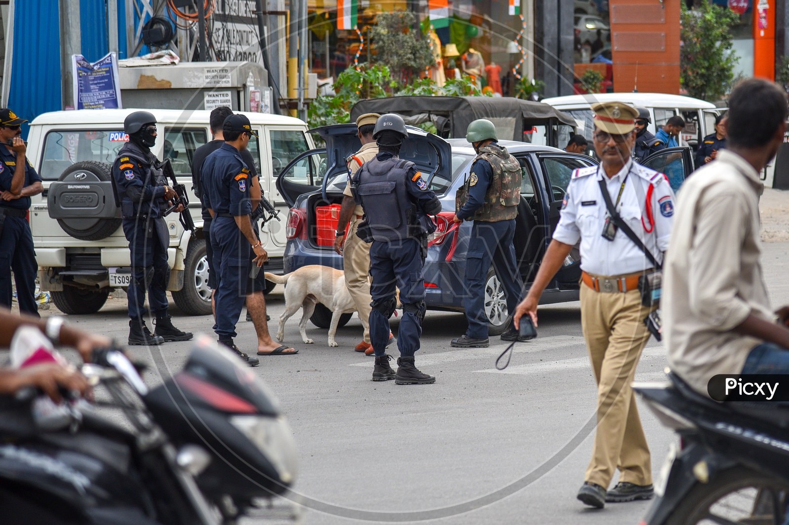 OCTOPUS Commandos of Counter Terrorist Operation Organisation  Conducting Surveillance Operations On Hyderabad City