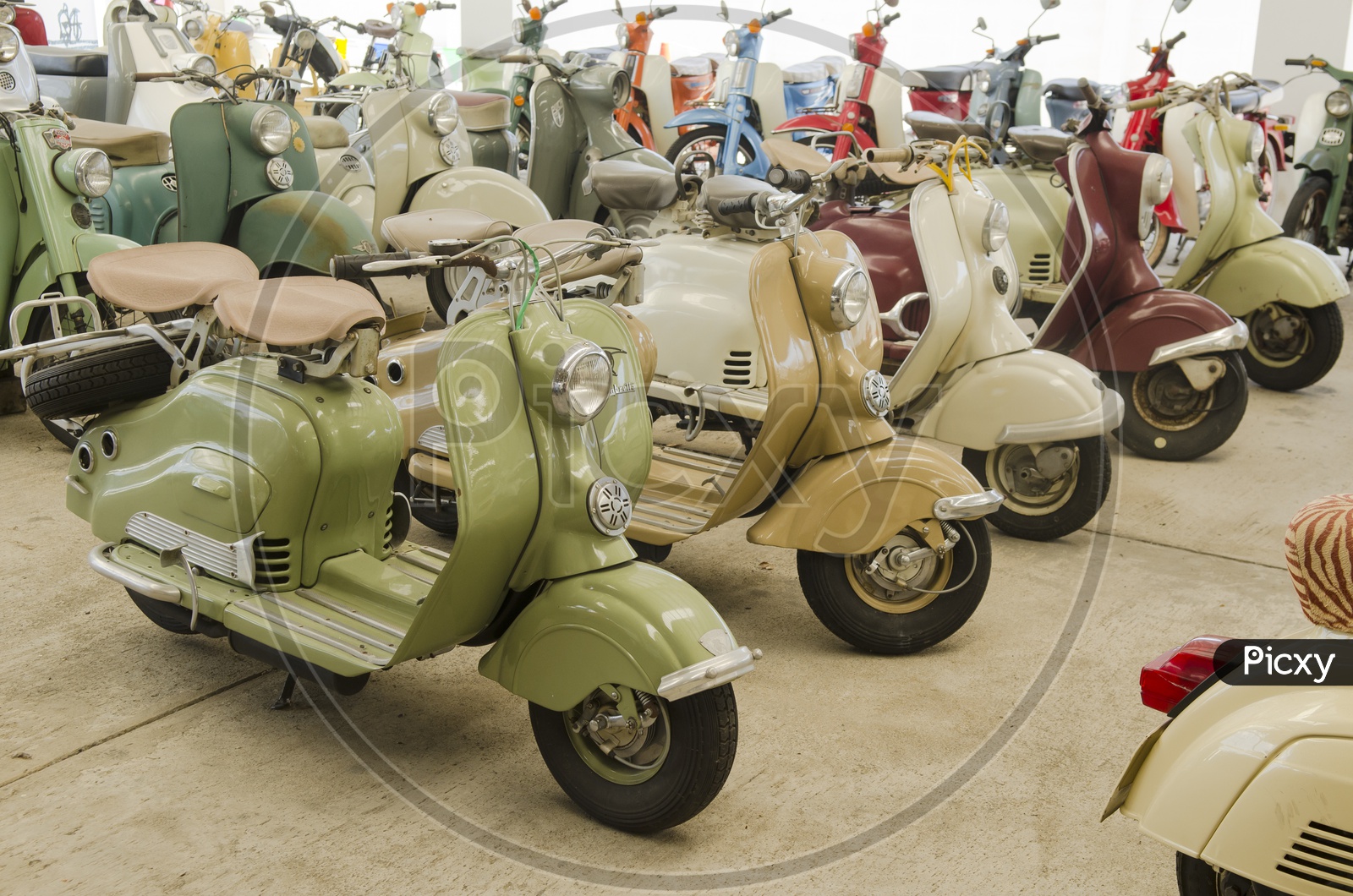 Vintage Scooters in Expo