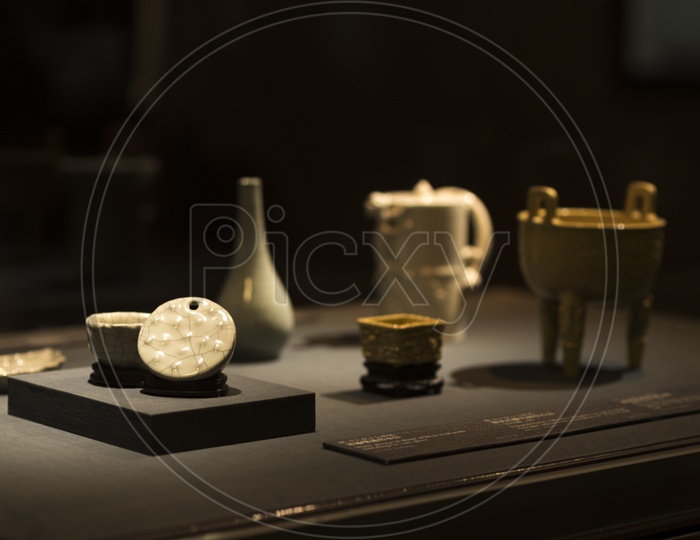 Antiques In Display At  Taipei's National Palace Museum