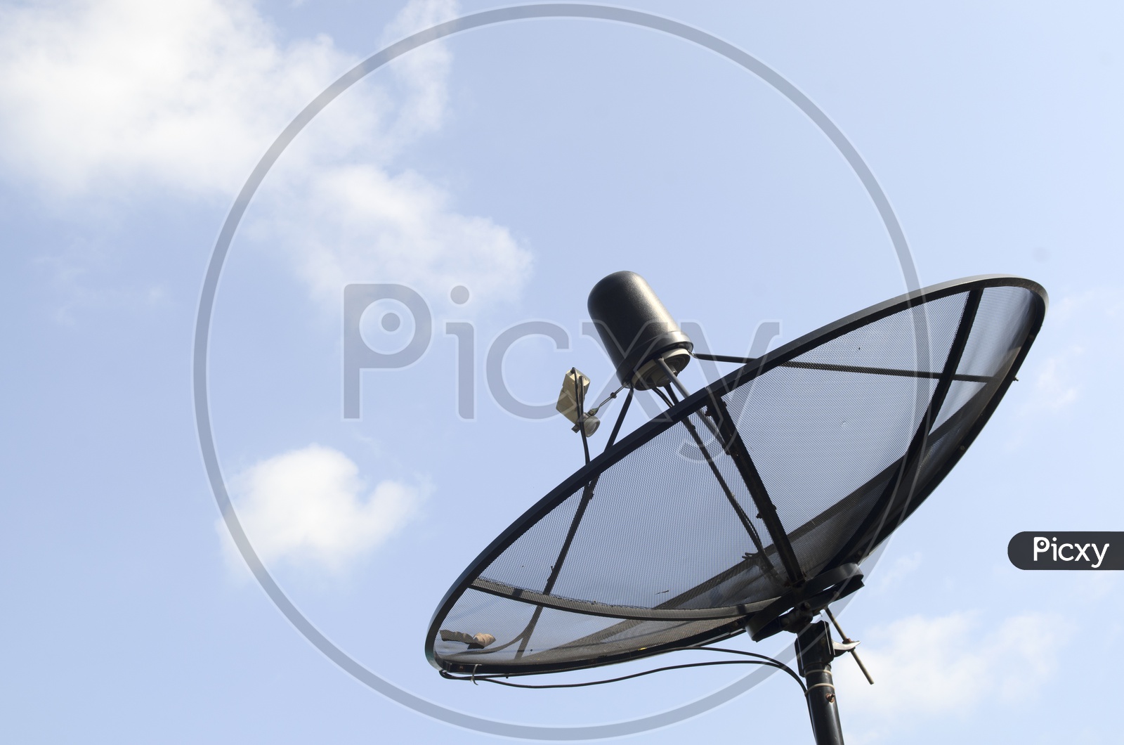 satellite dishes antenna Or DTH Antenna Receiver