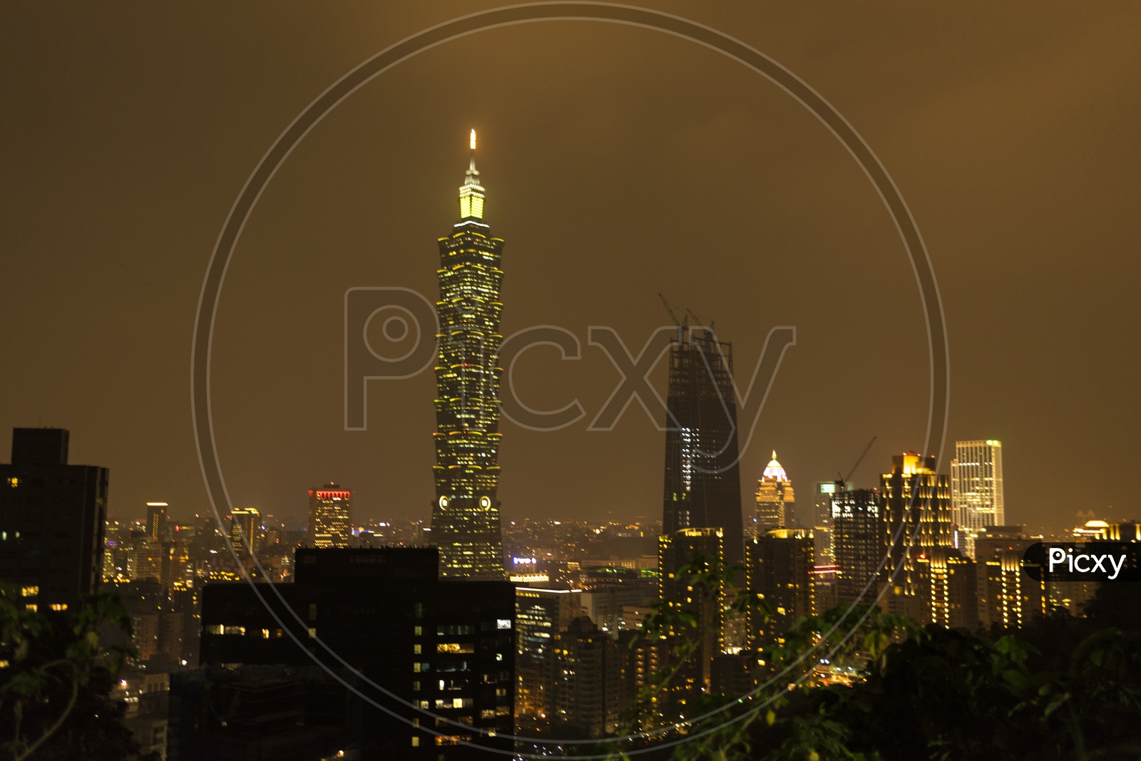 Taipei 101 building is a famous landmark was taken at sunset from elephant mountain