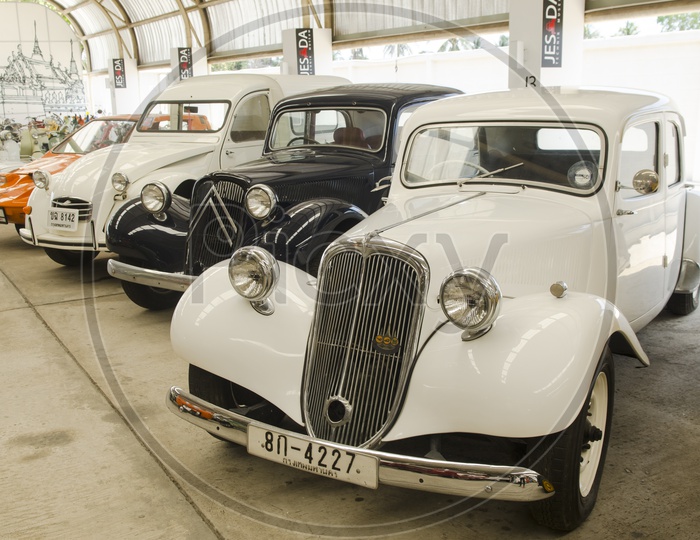 Vintage Cars in Expo