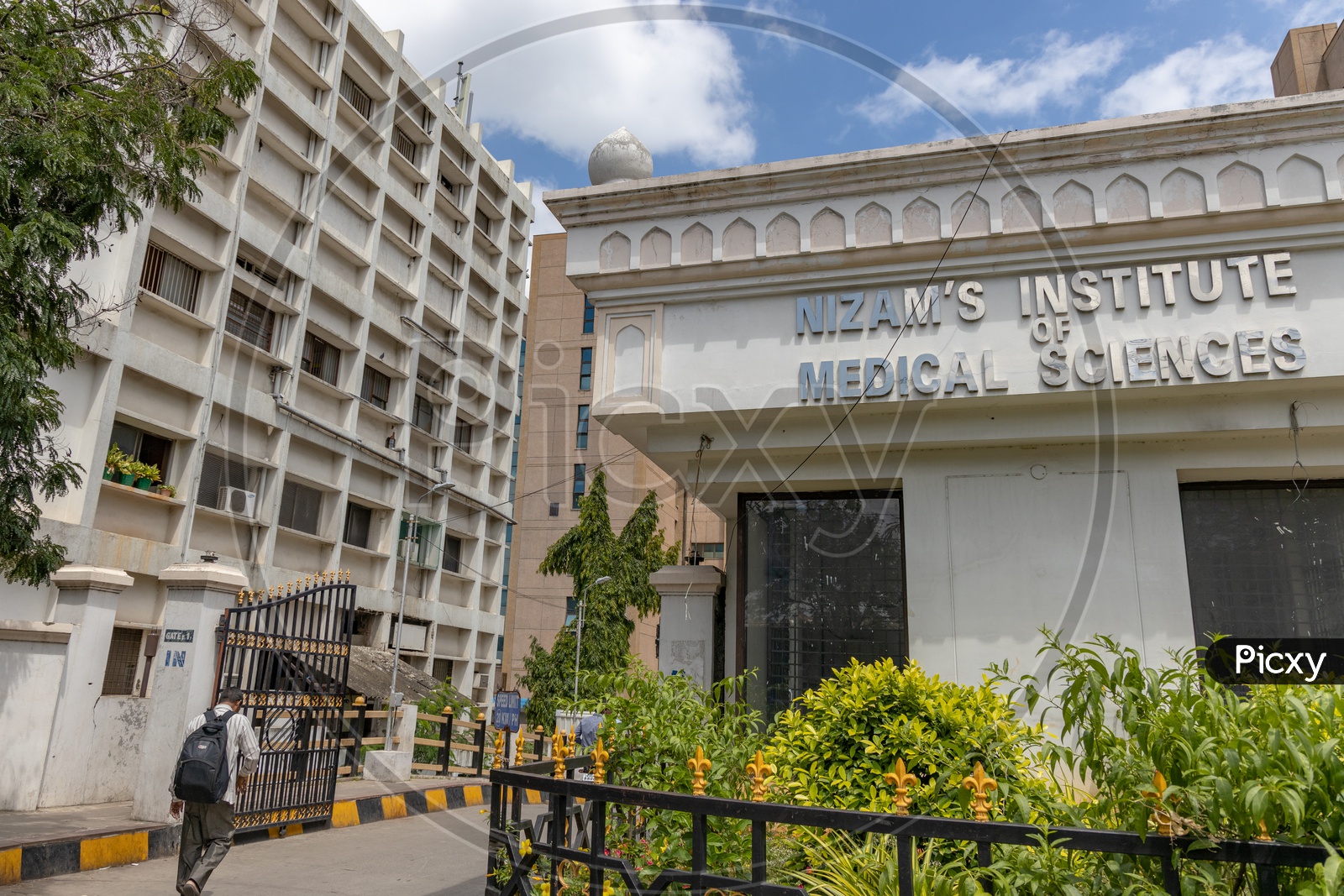 Nizam's Institute Of Medical Sciences  Name On Entrance Arch