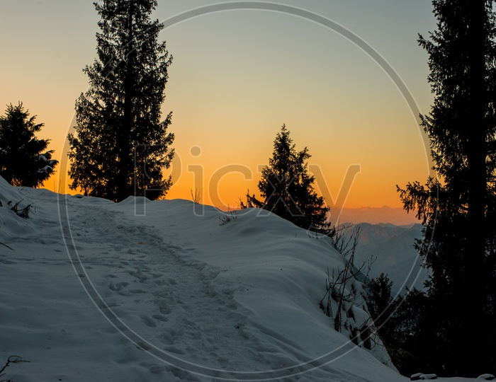 Sunset over the snow in Manali