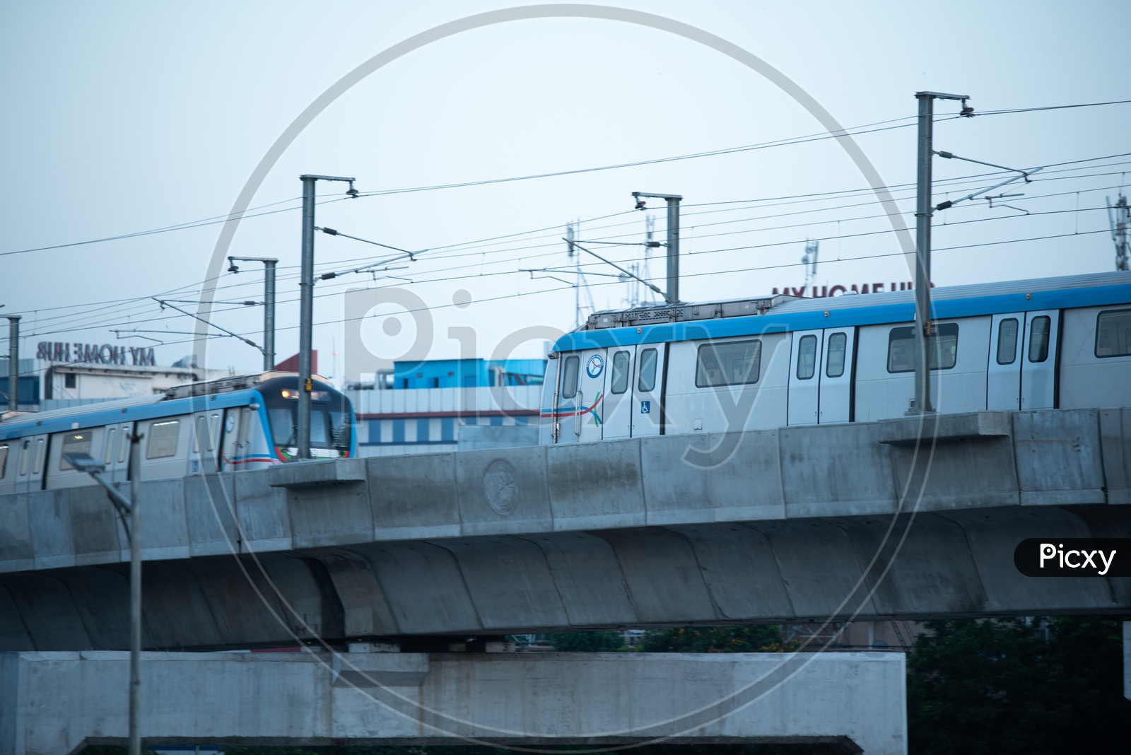 Hyderabad Metro trains Crossing Eachother on track
