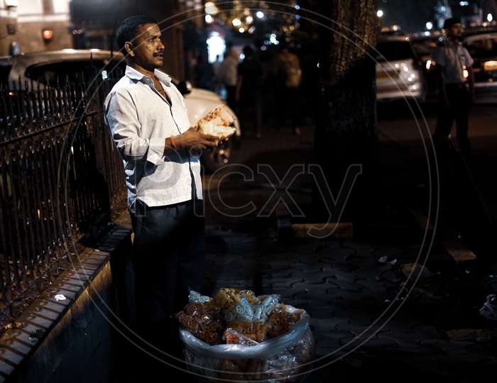 Local vendor at Gateway of India